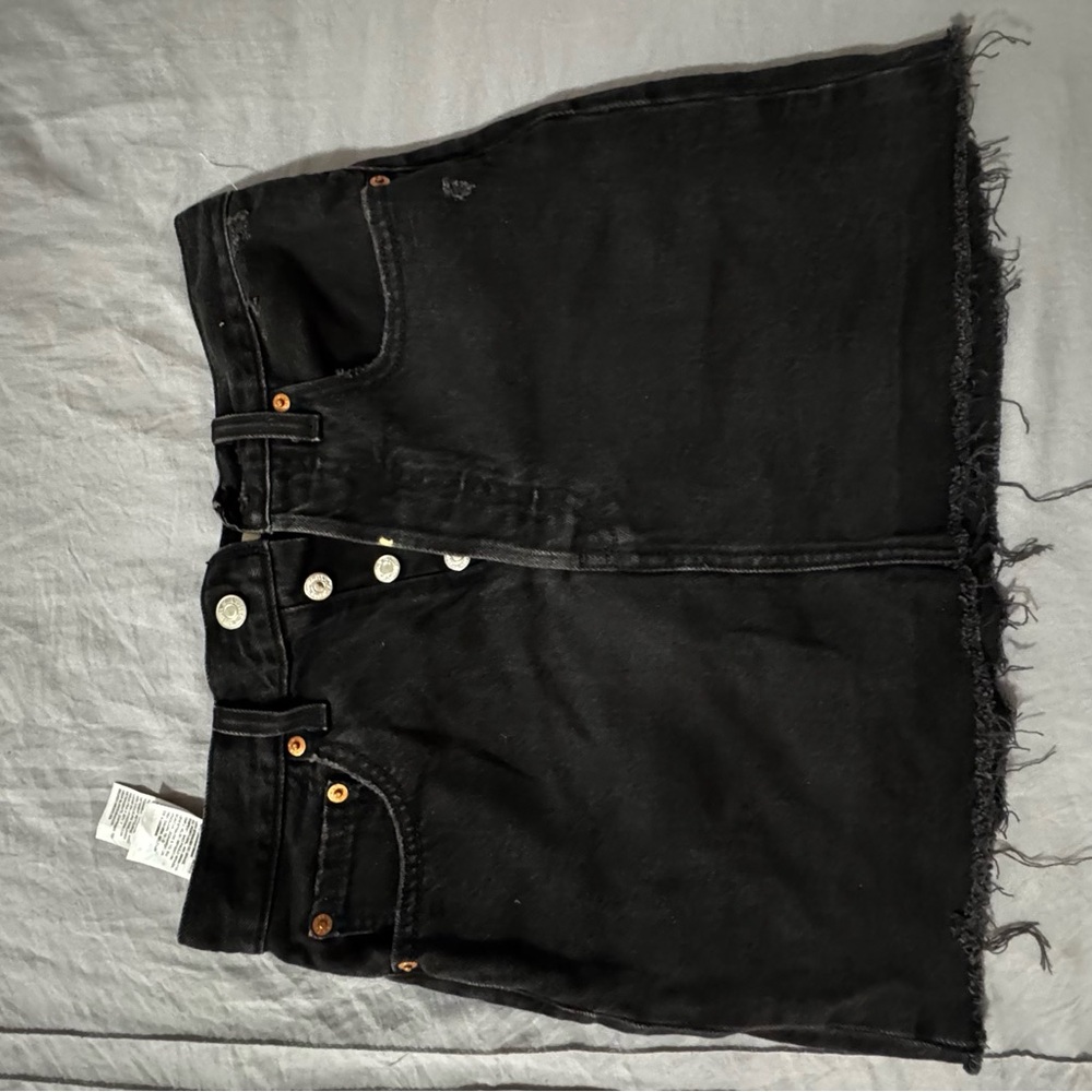 Levi's Black Midi Skirt